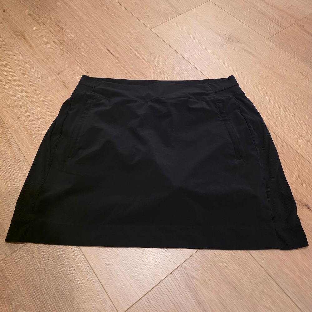 Athleta Soho Skort Black Active Hiking Travel Skirt with Pockets Size 8 Tennis